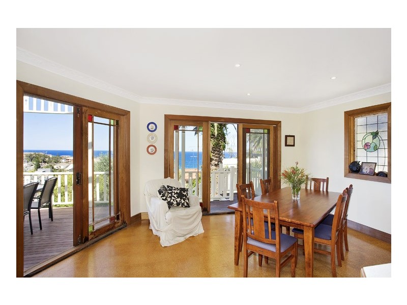 8 Cross Street, Tamarama NSW 2026