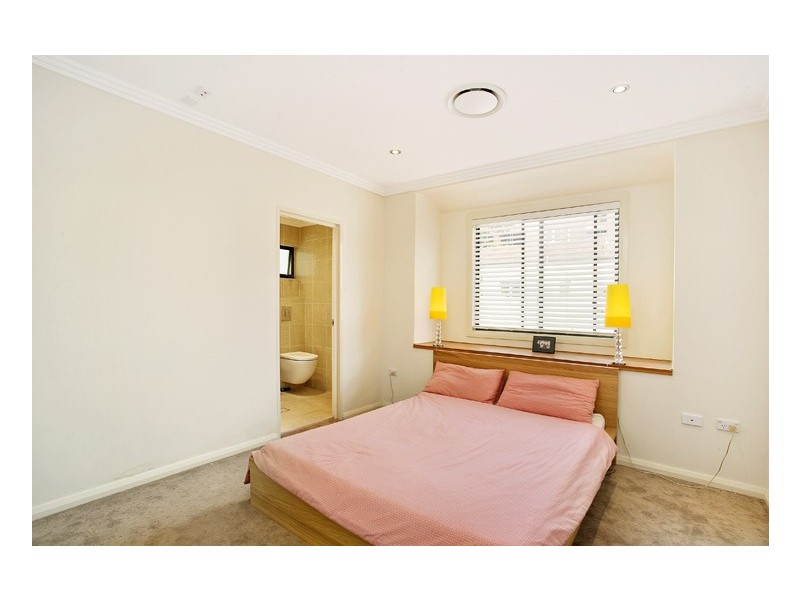 8/18 Simpson Street, Bondi NSW 2026