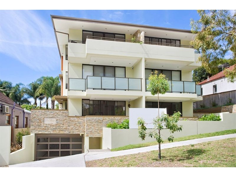 8/18 Simpson Street, Bondi NSW 2026