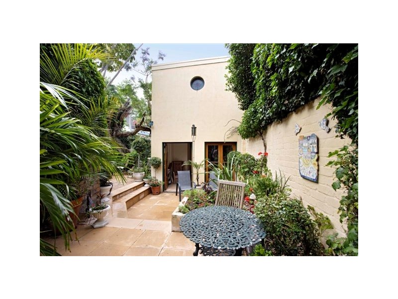 244 Moore Park Road (AKA 1 Leinster Street), Paddington NSW 2021