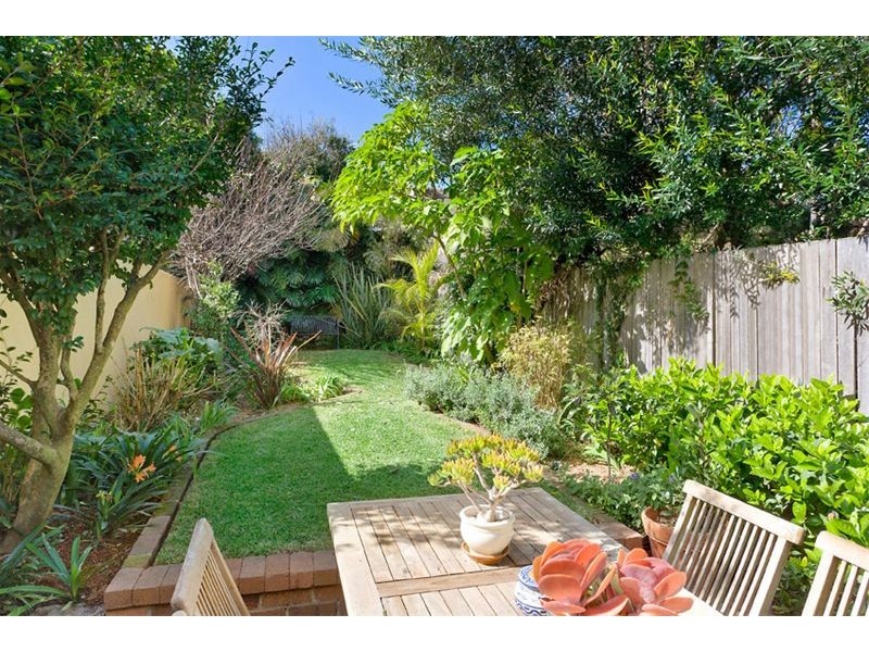 6 Edmund Street, Queens Park NSW 2022