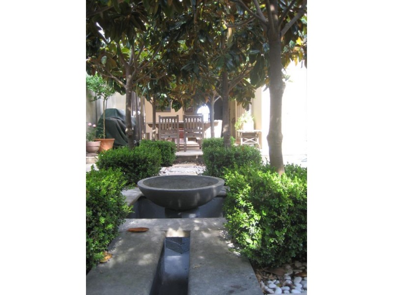 - Beach Street, Coogee NSW 2034