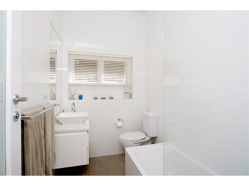 33 Midelton Avenue, North Bondi NSW 2026