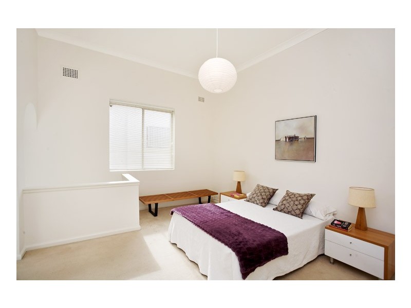 2/5  Sir Thomas Mitchell Road, Bondi Beach NSW 2026