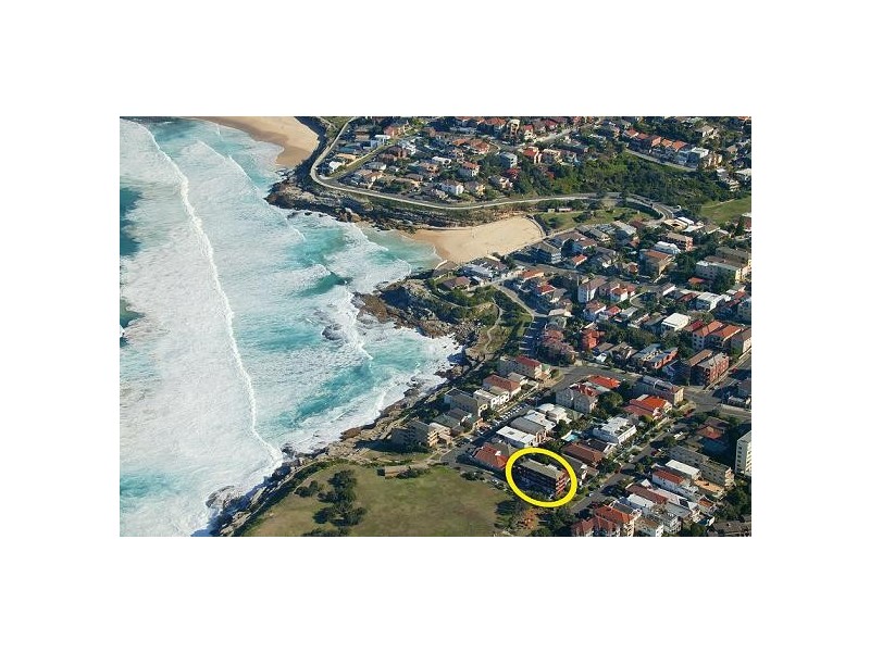 2/91 Fletcher Street, Tamarama NSW 2026
