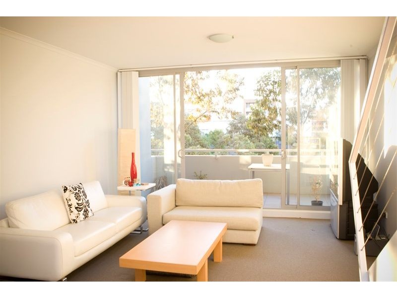 9/2 Levy Walk, Zetland NSW 2017