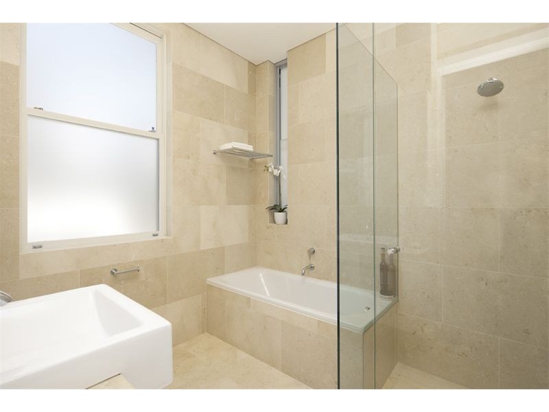 18 Cuthbert Street, Queens Park NSW 2022