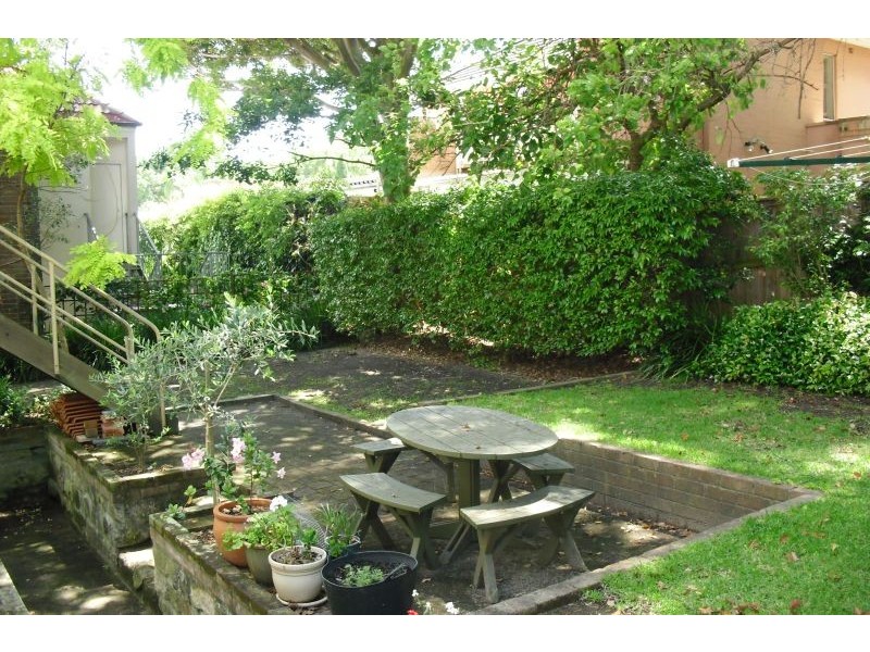 1/81 Holdsworth Street, Woollahra NSW 2025