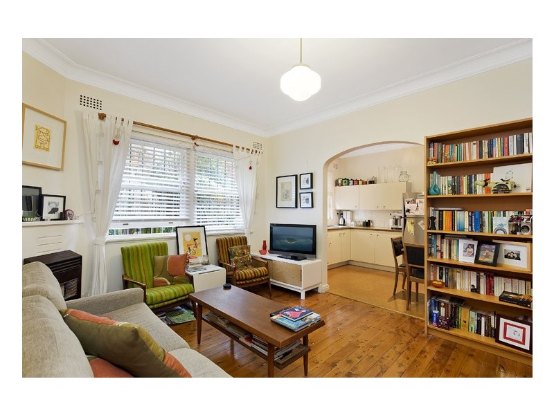 2/70 Henrietta Street, Waverley NSW 2024