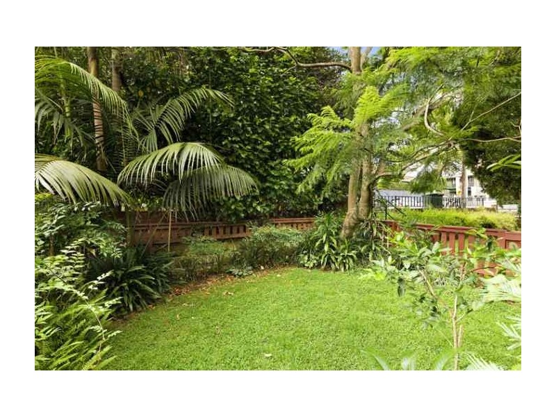 2/70 Henrietta Street, Waverley NSW 2024