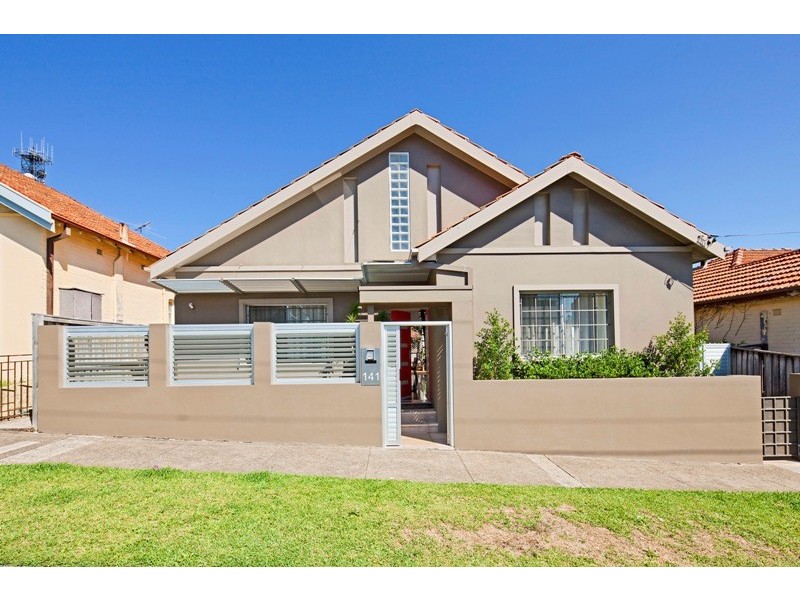 141 Ebley Street (cul-de-sac end), Bondi Junction NSW 2022