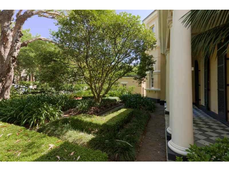 19 Trelawney Street, Woollahra NSW 2025