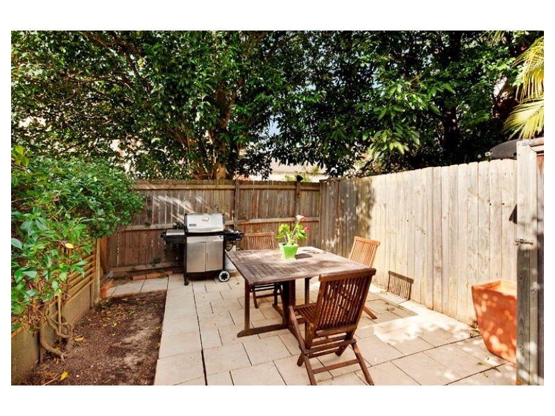 12 Mill Hill Road, Bondi Junction NSW 2022