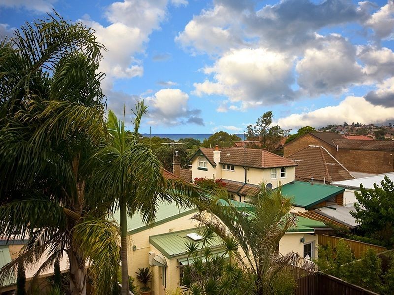 157 Carrington Road, Coogee NSW 2034