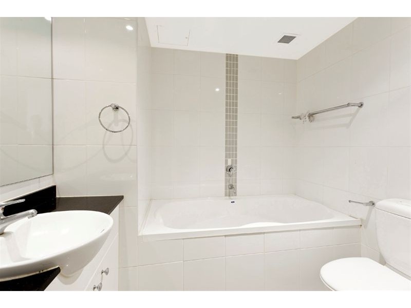 28/28 Crystal Street, Waterloo NSW 2017