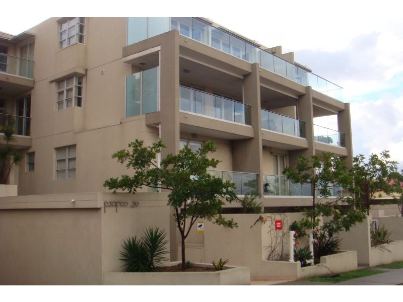 13/30  Fletcher Street, Tamarama NSW 2026