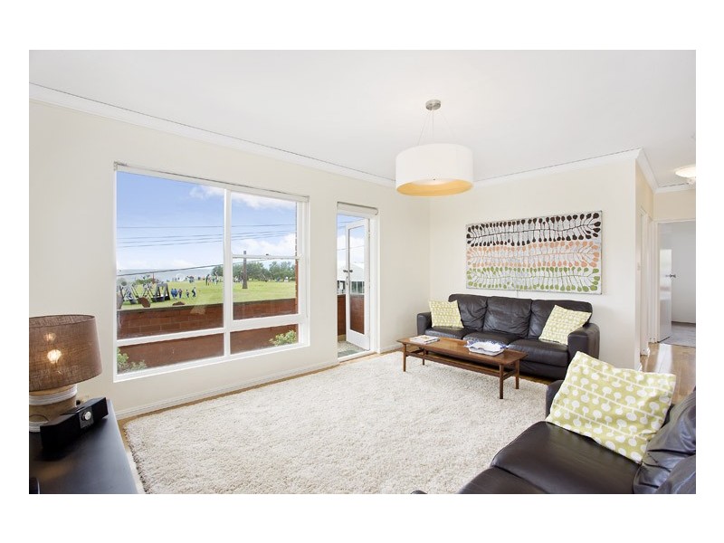 2/91 Fletcher Street, Tamarama NSW 2026