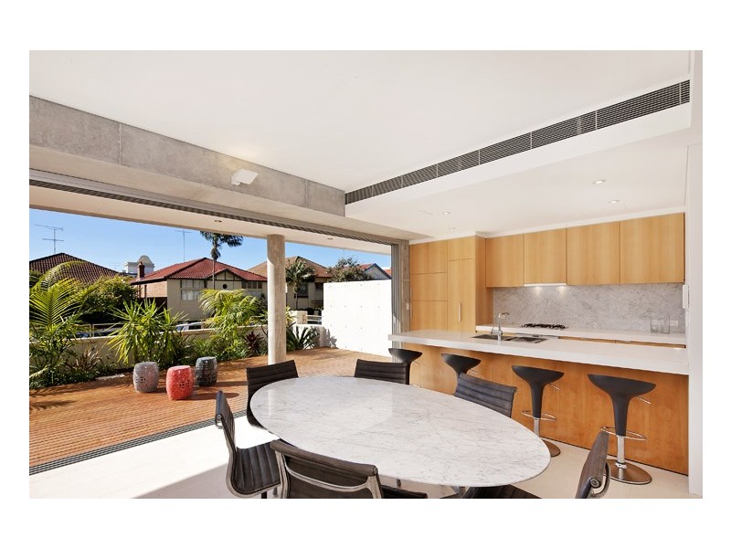 2/8 Francis Street, Bondi Beach NSW 2026