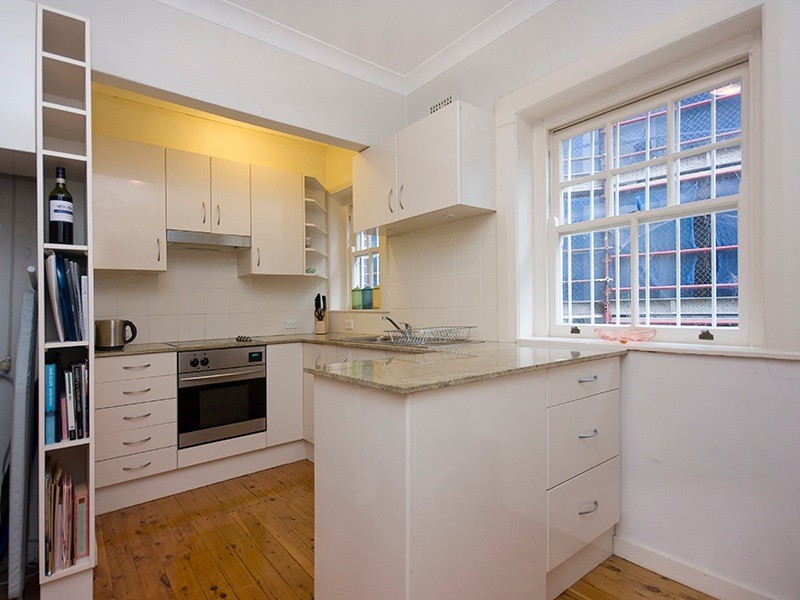 4/2 Pine Hill Avenue, Double Bay NSW 2028