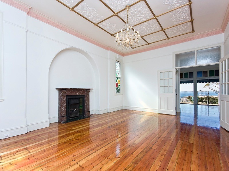 10 Cross Street, Tamarama NSW 2026