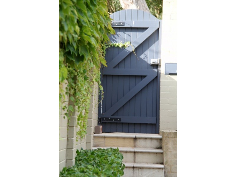 9 Cuthbert Street, Queens Park NSW 2022