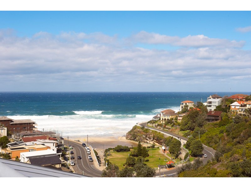 12 Wonderland Avenue, Tamarama NSW 2026