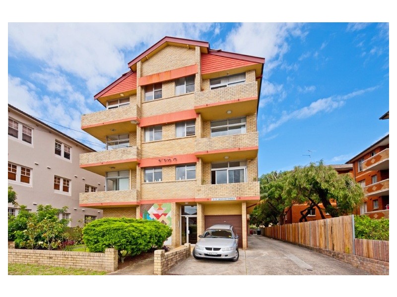 2/15 Denham Street, Bondi Beach NSW 2026