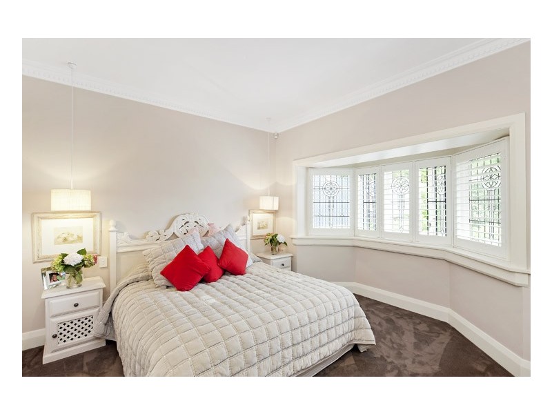 2 Inglethorpe Avenue, Kensington NSW 2033