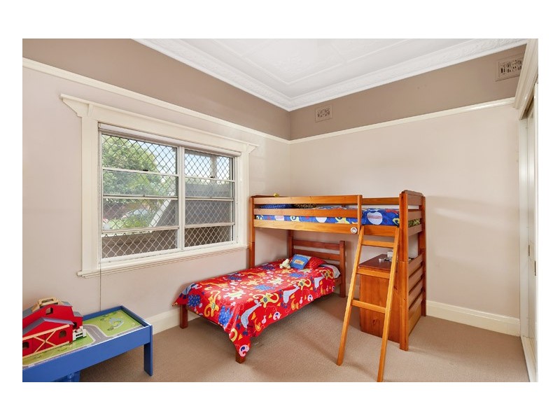 32 Day Avenue, Kensington NSW 2033