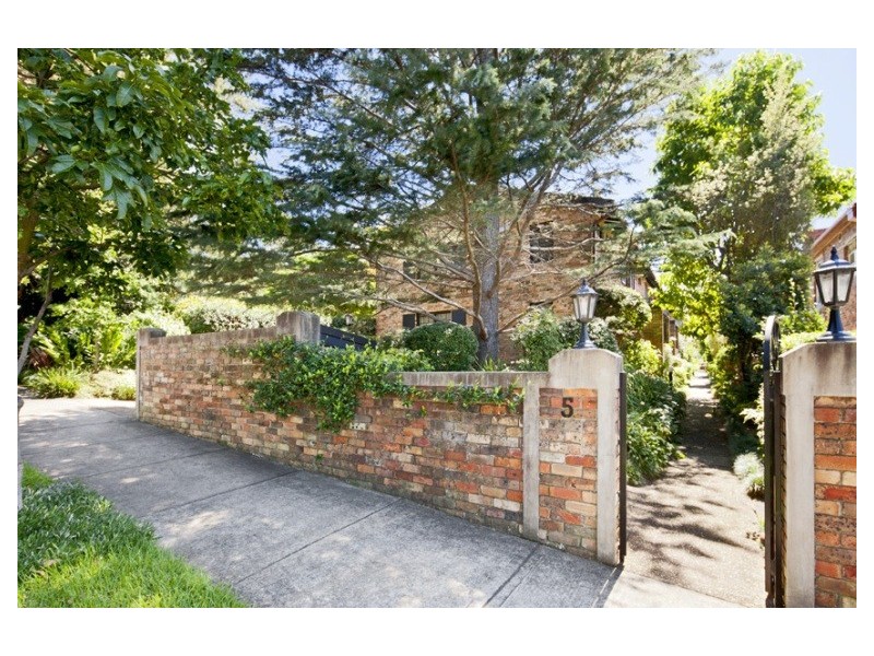 Townhouse 3 of 5 Trelawney Street, Woollahra NSW 2025