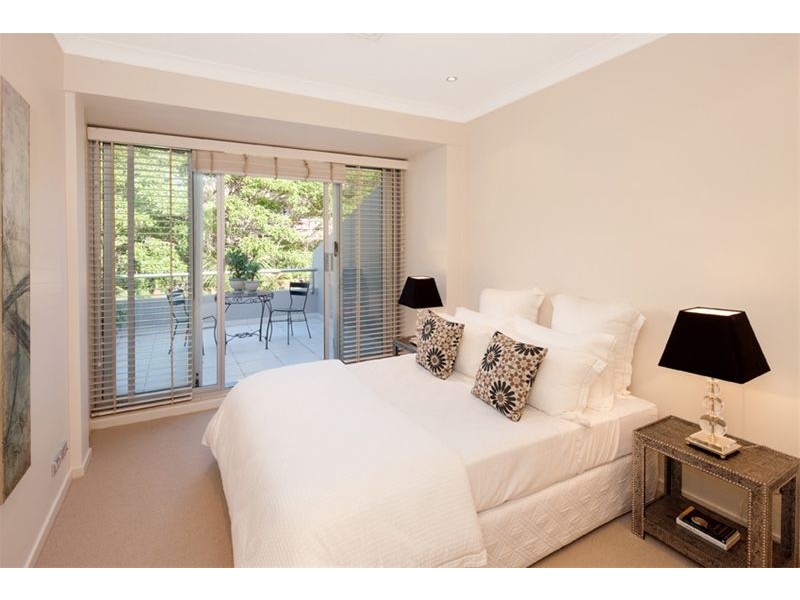 319a Edgecliff Road, Woollahra NSW 2025