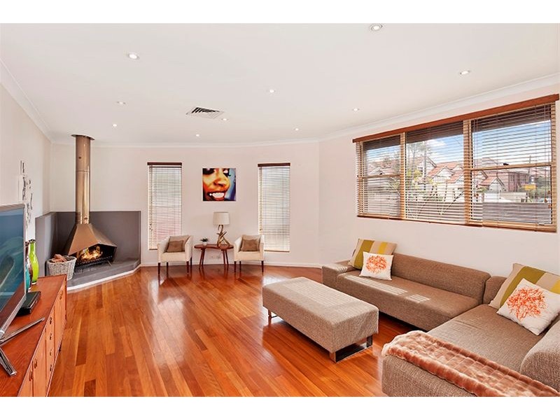 74 Glenayr Avenue, North Bondi NSW 2026