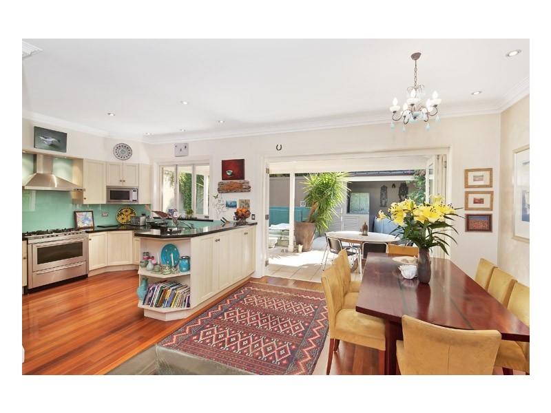 18 Ashley Street, Tamarama NSW 2026