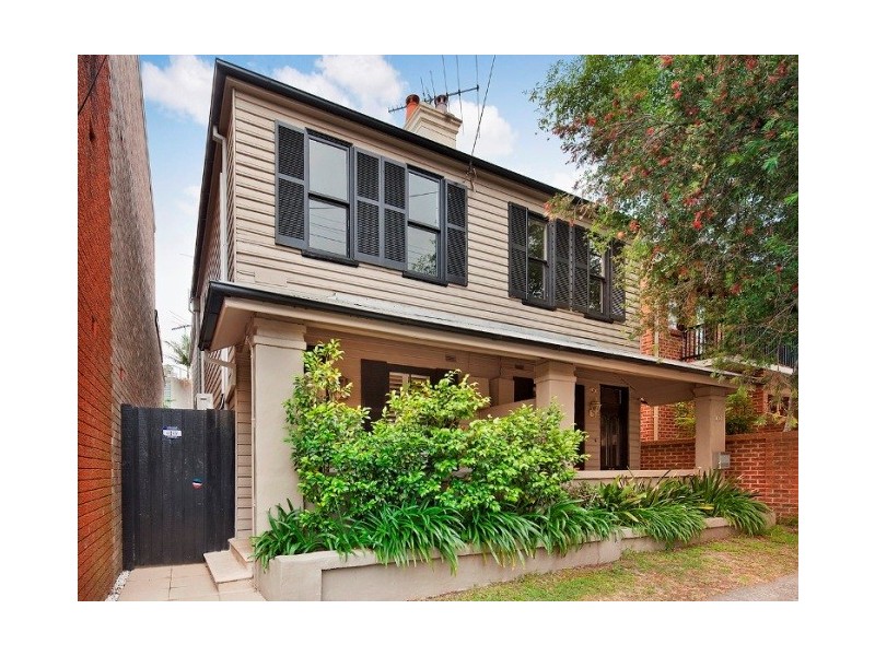 18 Victoria Street, Queens Park NSW 2022