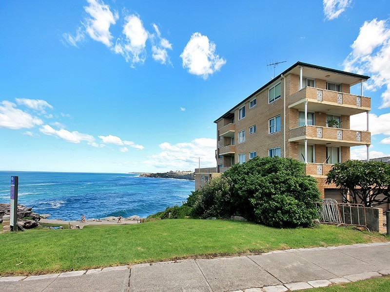 2/25 Kenneth Street, Tamarama NSW 2026
