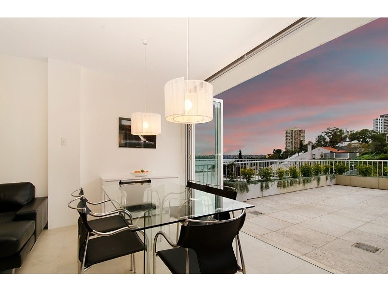 11/11 Yarranabbe Road, Darling Point NSW 2027