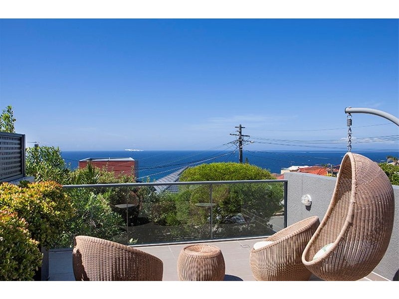 2 Ashley Street, Tamarama NSW 2026