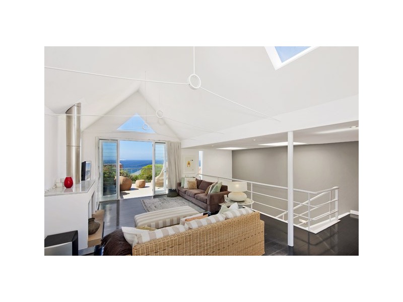 2 Ashley Street, Tamarama NSW 2026