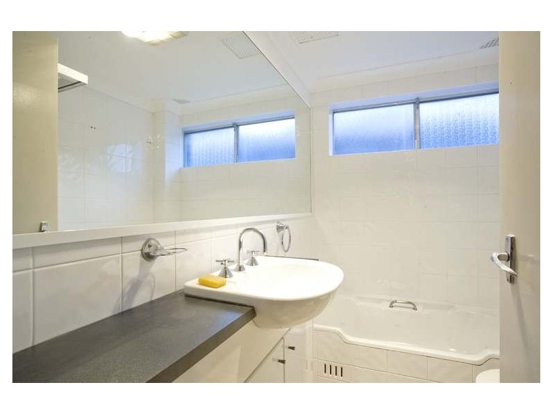 2/23 Francis Street, Bondi Beach NSW 2026