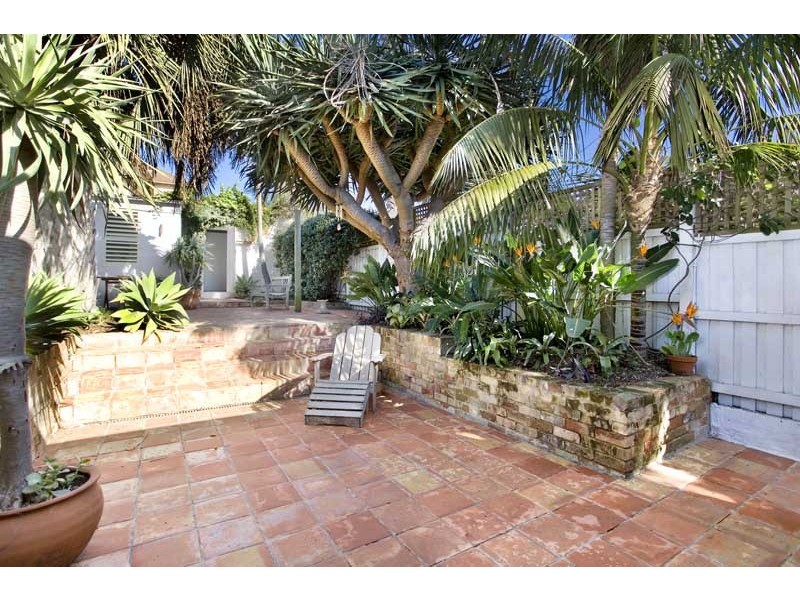 2  Rowland Avenue, Bondi Beach NSW 2026