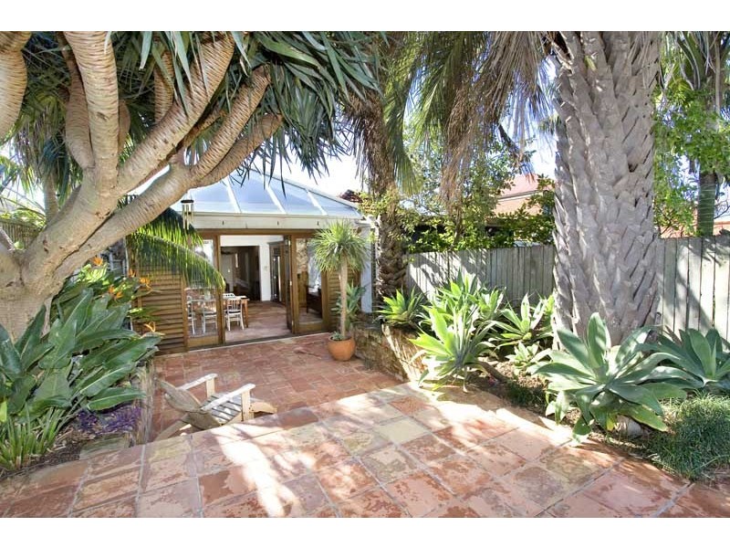 2  Rowland Avenue, Bondi Beach NSW 2026