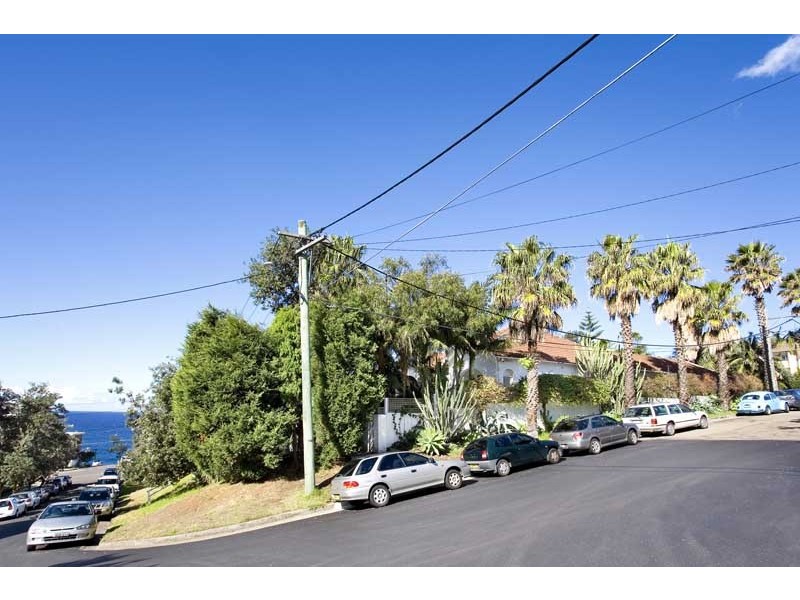 2  Rowland Avenue, Bondi Beach NSW 2026