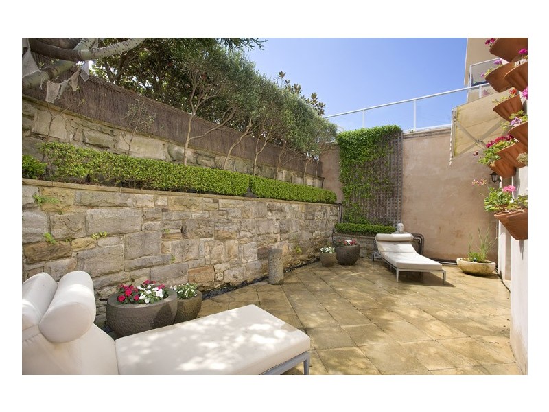 1/1  Kenneth Street, Tamarama NSW 2026