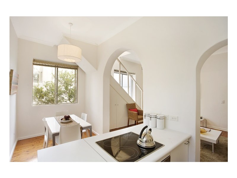 2/5   Sir Thomas Mitchell Road, Bondi Beach NSW 2026