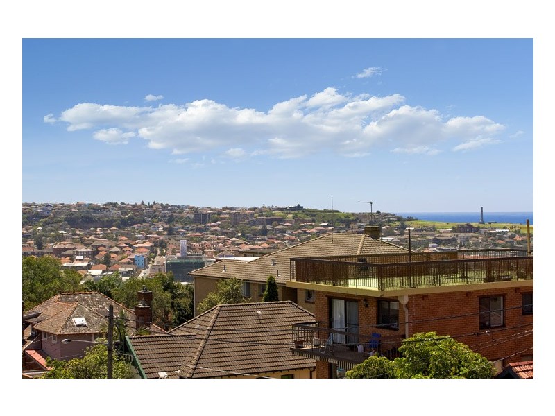 8/13  Glen Street, Bondi NSW 2026