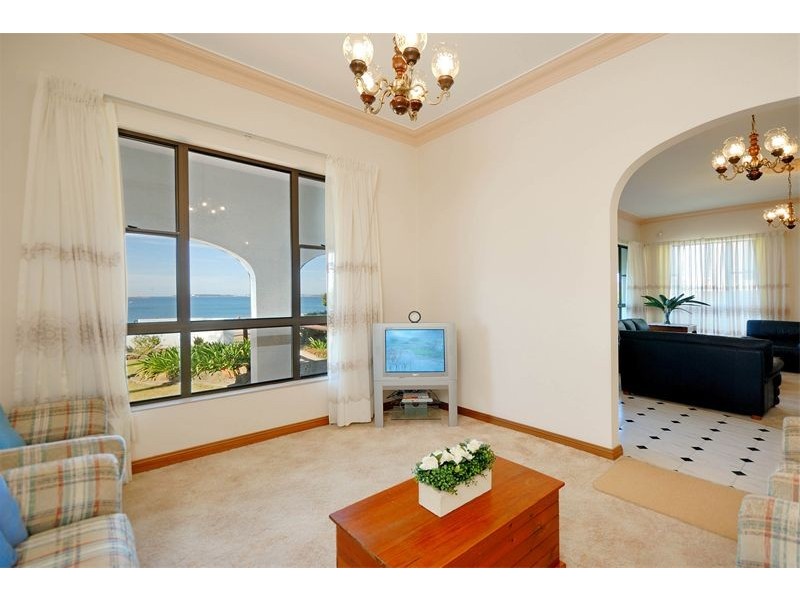 21  The Little Grand Parade, Brighton-le-sands NSW 2216