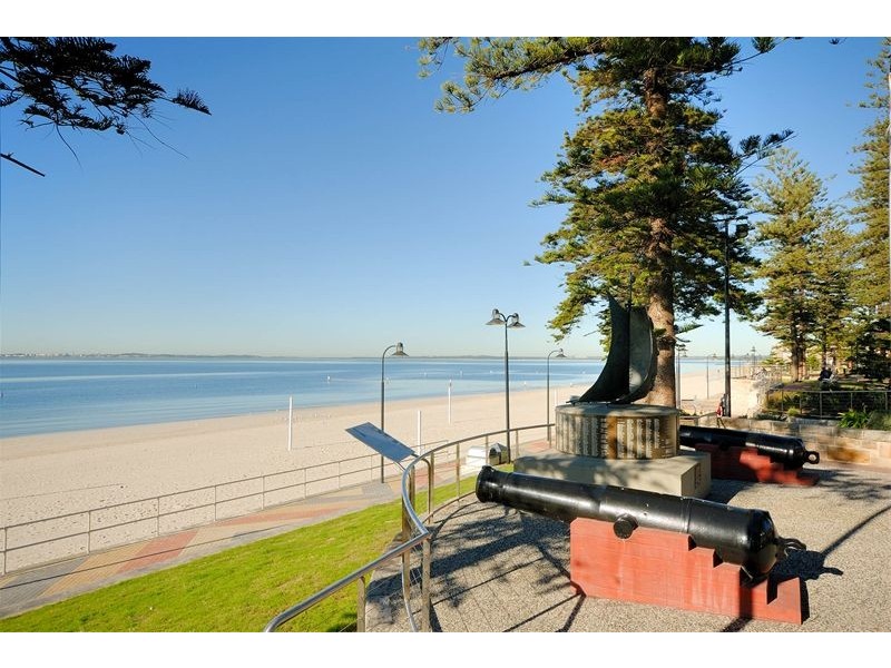 21  The Little Grand Parade, Brighton-le-sands NSW 2216