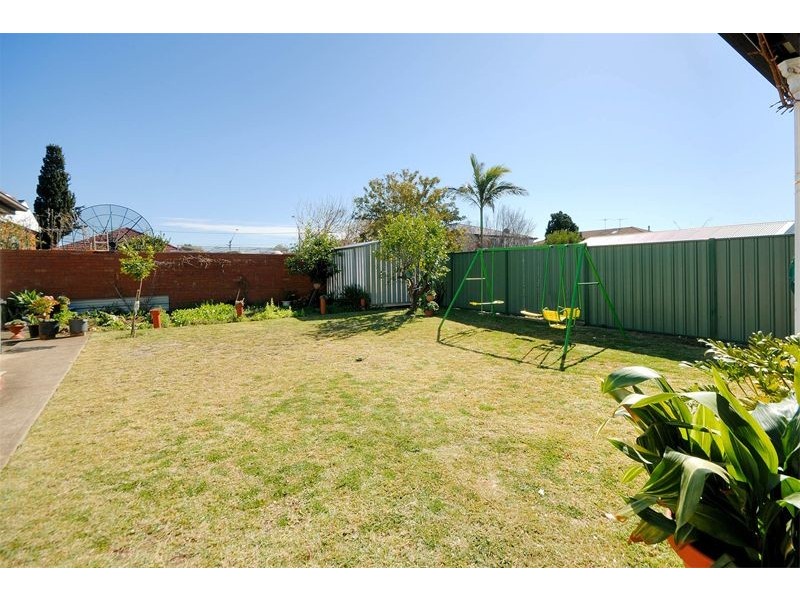 21  The Little Grand Parade, Brighton-le-sands NSW 2216