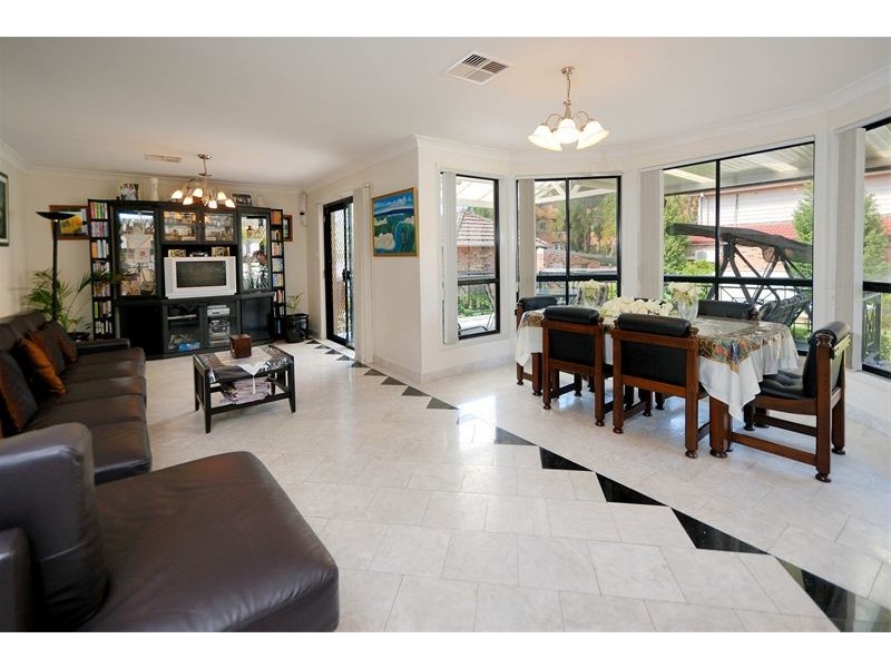 40  Oxford Avenue, Bankstown NSW 2200