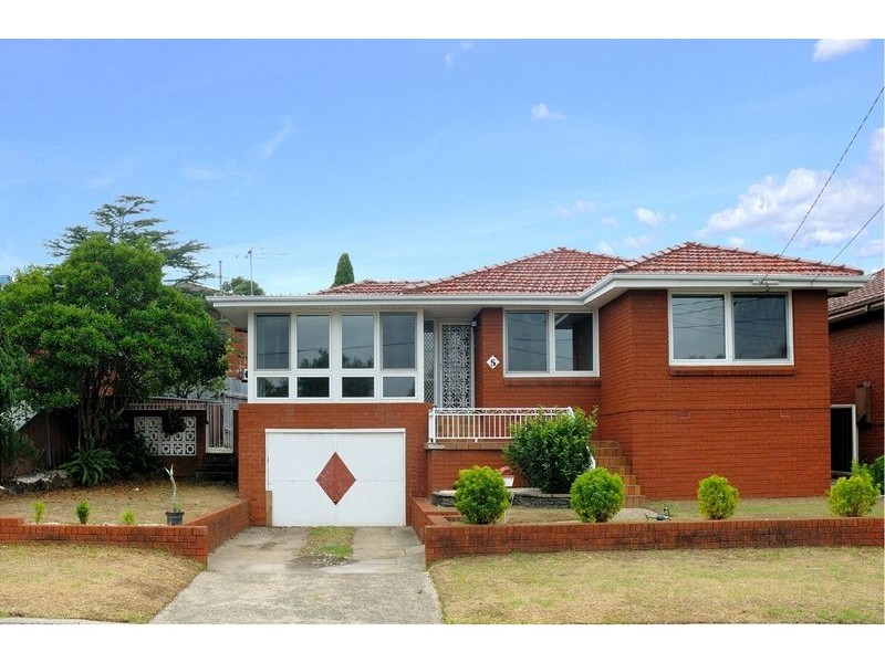 5  Chestnut Drive, Banksia NSW 2216